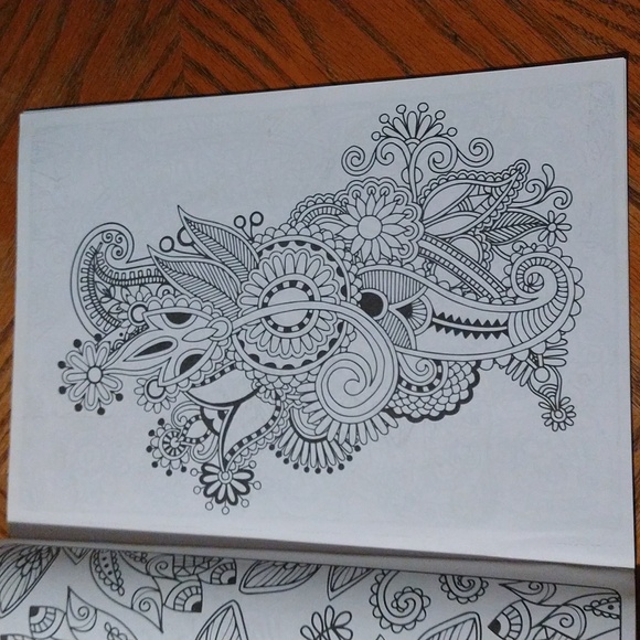 ✨3/$10 OR 5/$15✨ Adult Coloring Book - New - Picture 4 of 8